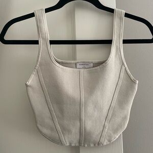 Aritzia SCULPT crop tank top LIKE NEW